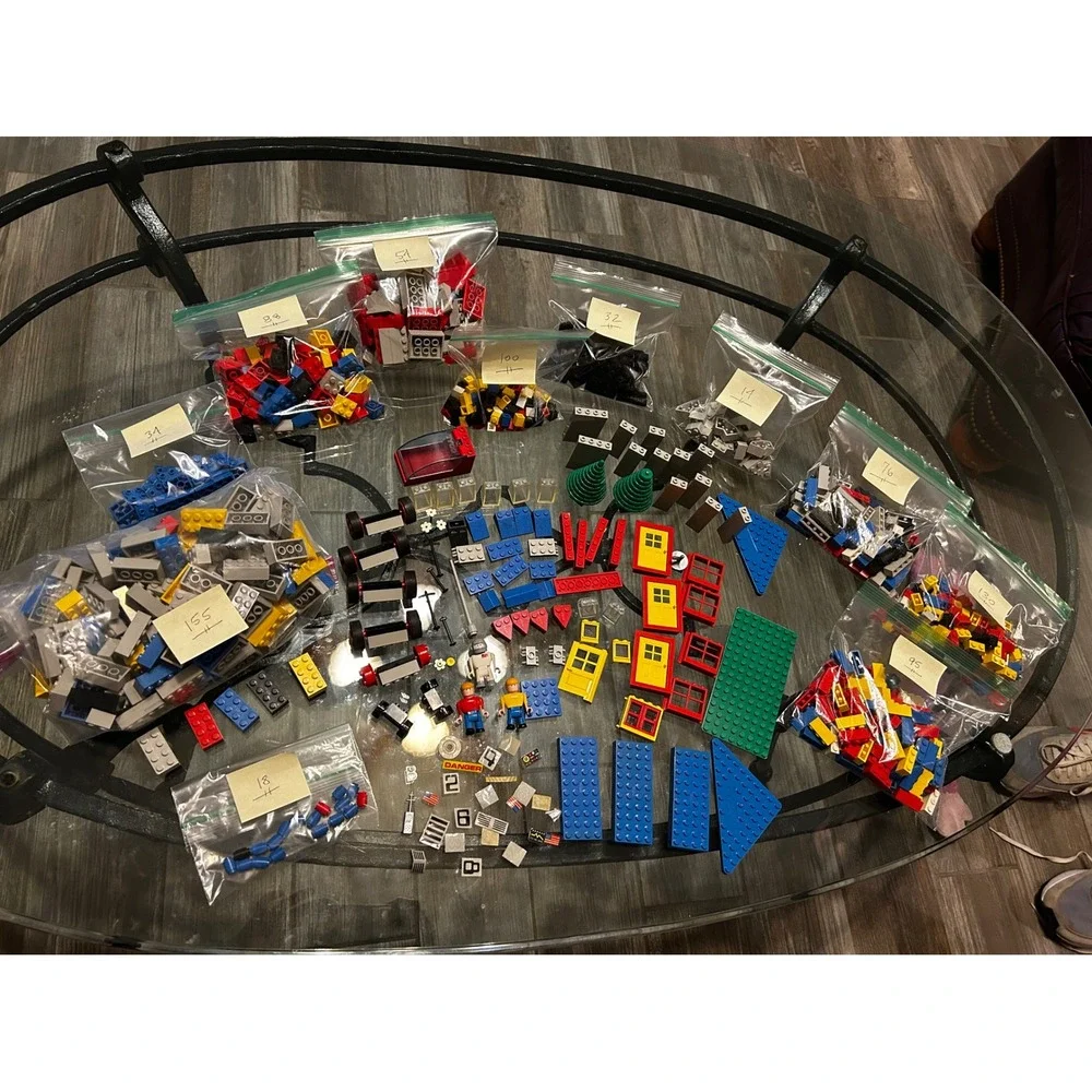 TYCO & LEGO Building Blocks‎ Lot with Figures Doors Windows Wheels
